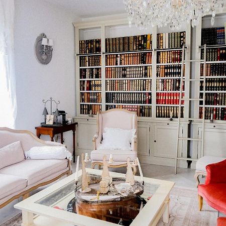Отель Le Bonheur De L'Instant Saint-Medard-d'Aunis Экстерьер фото